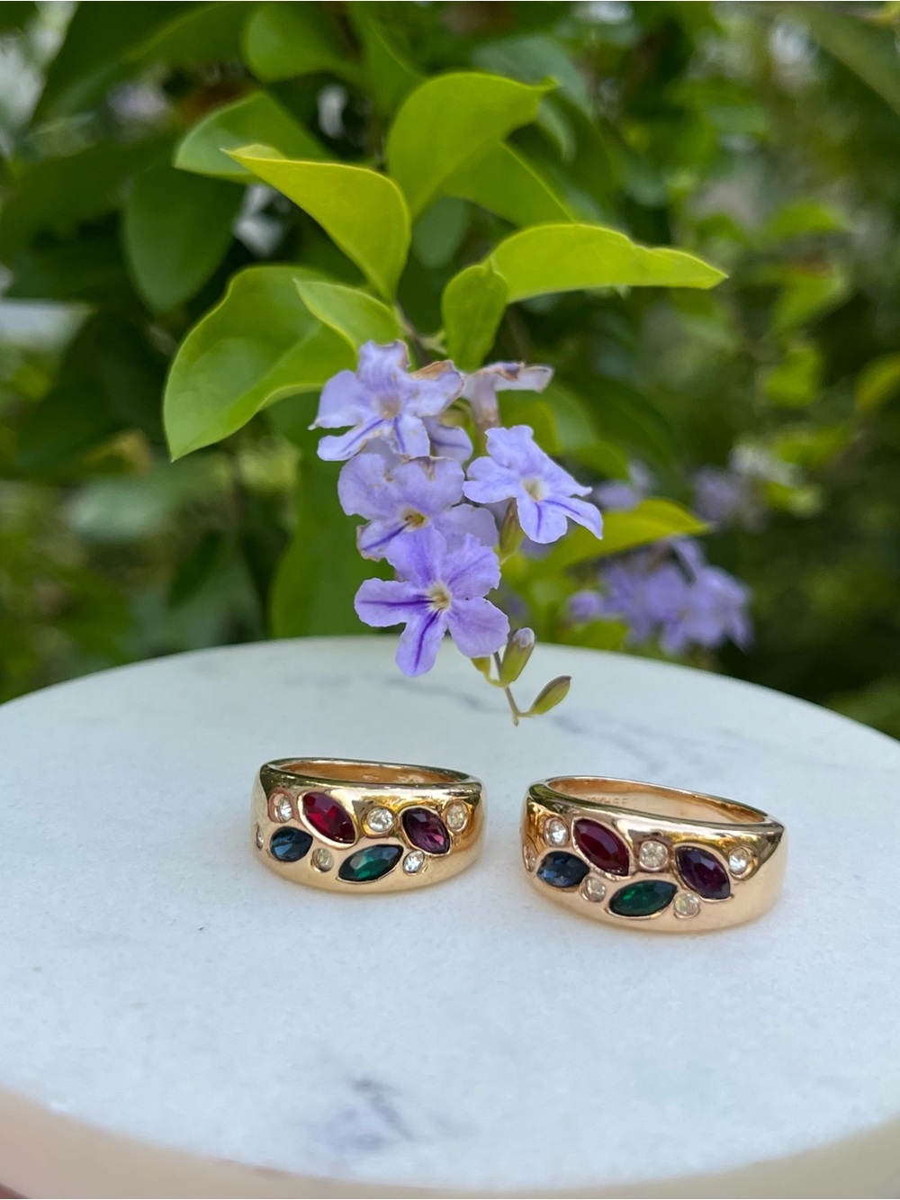 Vtg Size 5 Ring Band Multi-color Rhinestones 18KGE Gold Electroplated Jewelry